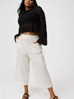 torrid High-Rise Cropped Beach Cotton Pant - ÑWT! - 18 - Generous Fit